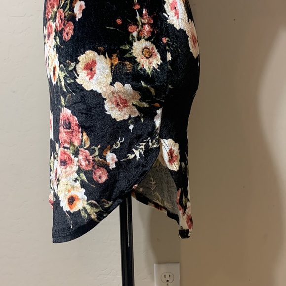 Obsession Floral Print Dress Size S - Picture 4 of 6
